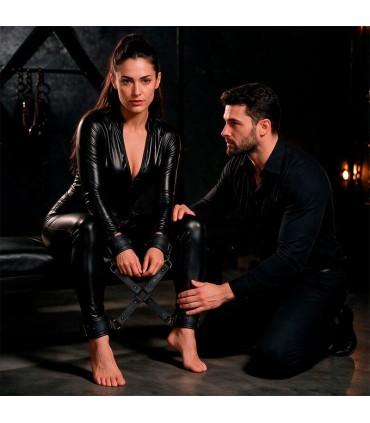 FETISH SUBMISSIVE VEGAN LEATHER HANDCUFF UNION