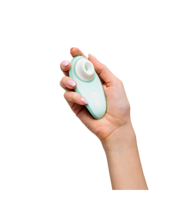 WOMANIZER LIBERTY 2 CLITORIS STIMULATOR SUCTION LIGHT GREEN