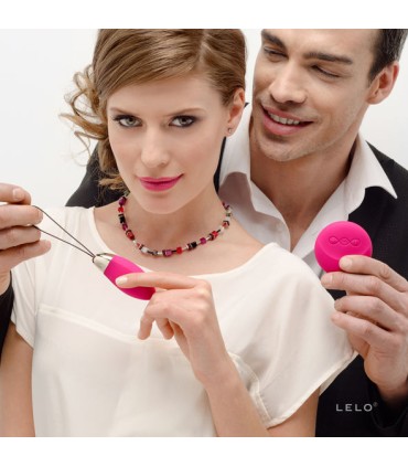 LELO LYLA 2 INSIGNIA DESIGN EDITION HUEVO MASAJEADOR FUCSIA
