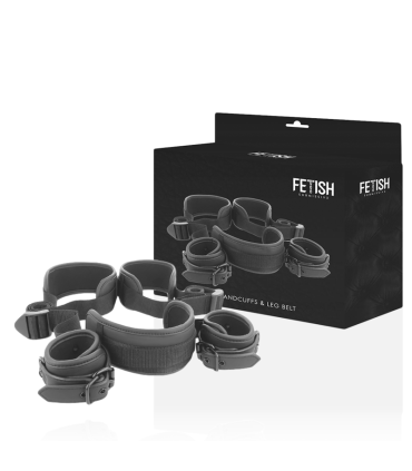 FETISH SUBMISSIVE POSICION PIERNAS ABIERTAS CON ESPOSAS CON FORRO DE NEOPRENO