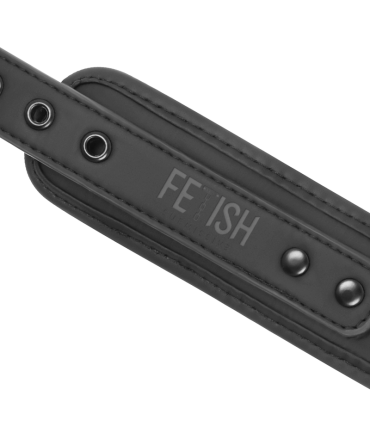 FETISH SUBMISSIVE COLLAR Y ESPOSAS CUERO VEGANO CON FORRO DE NEOPRENO