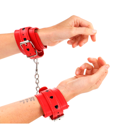 KINK MUNEQUERAS ROJO CON INCRUSTACION DE CORAZON NEGRO AJUSTABLE 21 28 CM X 55 CM