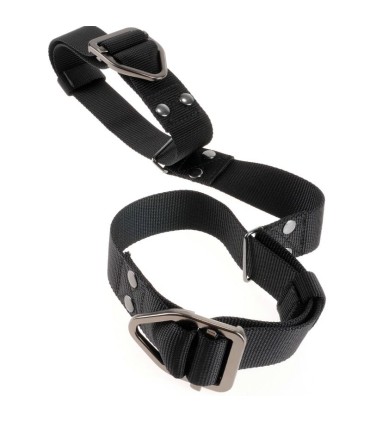 SIR RICHARDS COMMAND ESPOSAS RENSTRICCION BRAZOS