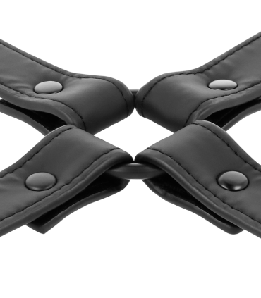 FETISH SUBMISSIVE UNION ESPOSAS CUERO VEGANO