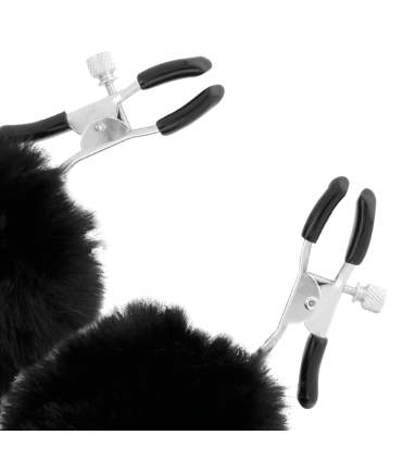 DARKNESS PINZAS PARA PEZONES CON POMPONES 1