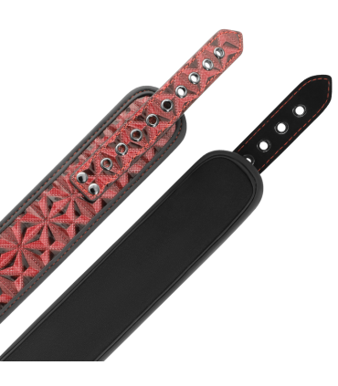 BEGME RED EDITION COLLAR CON CADENAS Y PINZAS PEZONES CON FORRO DE NEOPRENO