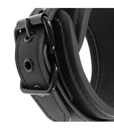 FETISH SUBMISSIVE ESPOSAS CON TIRADOR CON FORRO DE NEOPRENO